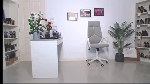 Bee if you ever see the girl who can take 12 inch all the way inside the ass try me online show from March 4, 1:23 am