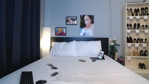 Bee if you ever see the girl who can take 12 inch all the way inside the ass try me online show from November 18, 1:33 am