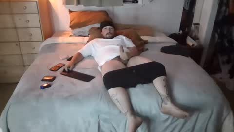 beefystick93 online show from October 13, 2:39 pm