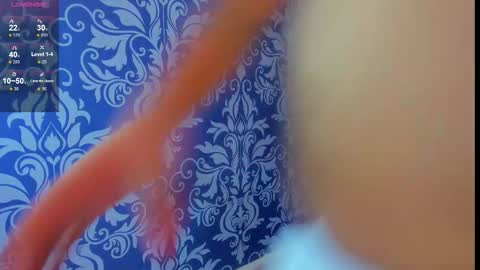 Snapshot of beele_and_evie chatting on February 24, 7:45 pm beele_and_evie online show from February 24, 7:45 pm