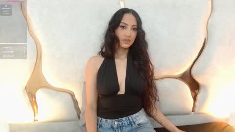 BELLA online show from September 25, 2:21 pm