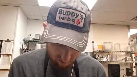 Snapshot of beercanthickness chatting on September 21, 10:55 pm Dunkindaddy online show from September 21, 10:55 pm