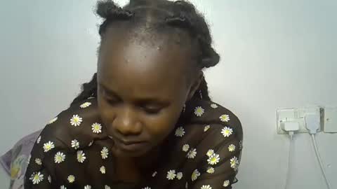 Snapshot of beeswee chatting on December 23, 6:58 pm beeswee online show from December 23, 6:58 pm