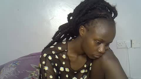 Snapshot of beeswee chatting on December 24, 8:22 am beeswee online show from December 24, 8:22 am