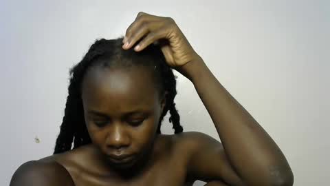 Snapshot of beeswee chatting on January 8, 8:06 am beeswee online show from January 8, 8:06 am