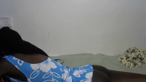 Snapshot of beib_love chatting on December 16, 1:22 pm beib_love online show from December 16, 1:22 pm