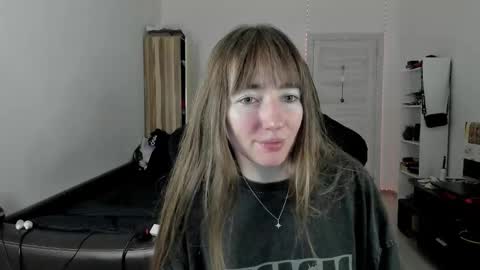 Snapshot of bekkawell chatting on October 5, 3:43 pm Lisa online show from October 5, 3:43 pm