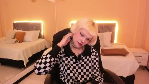 Bela online show from April 7, 1:00 pm