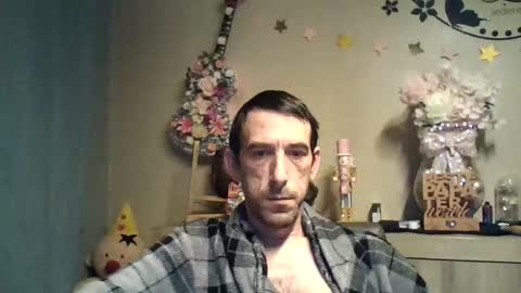 Snapshot of belgianboy33 chatting on November 9, 4:22 am Dreamcock online show from November 9, 4:22 am