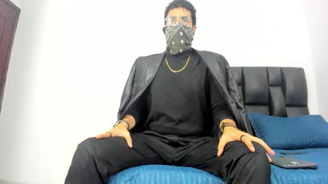 Snapshot of belialcrow666 chatting on November 5, 8:42 pm belialcrow666 online show from November 5, 8:42 pm