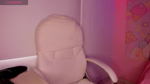 Snapshot of belinda_ws chatting on January 27, 1:41 pm Bella online show from January 27, 1:41 pm