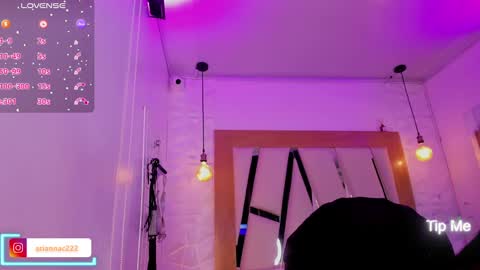 Snapshot of belinda_ws chatting on January 28, 7:42 pm Bella online show from January 28, 7:42 pm