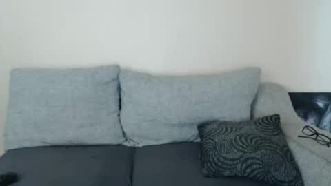 Snapshot of belindaxxxx chatting on December 5, 10:35 am belindaxxxx online show from December 5, 10:35 am