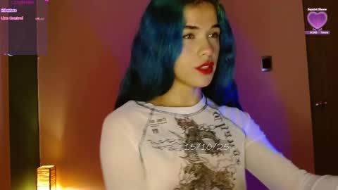 Snapshot of bell_art chatting on October 15, 3:45 pm online show from October 15, 3:45 pm
