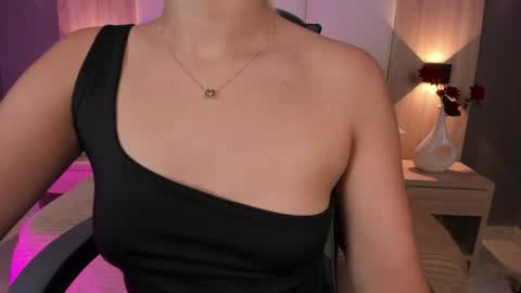 Bella cam online show from October 6, 7:22 pm