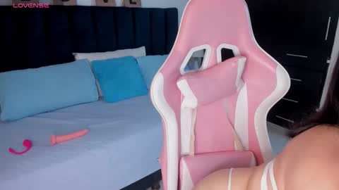 bella13_ online show from March 23, 12:20 pm