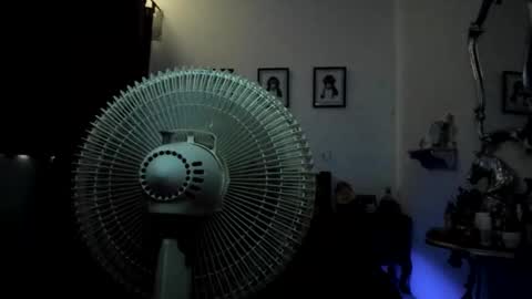 isabella online show from October 12, 8:08 pm