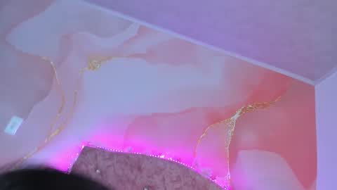 Snapshot of bella__sweets chatting on January 23, 1:19 am Melanie online show from January 23, 1:19 am