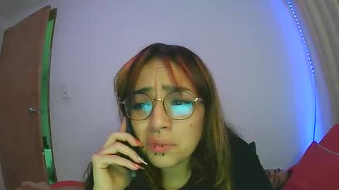 bella_and_koko online show from January 10, 2:24 am