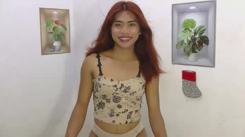 bella_bliss14 online show from February 1, 4:05 pm