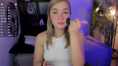 Bella online show from December 2, 5:13 am