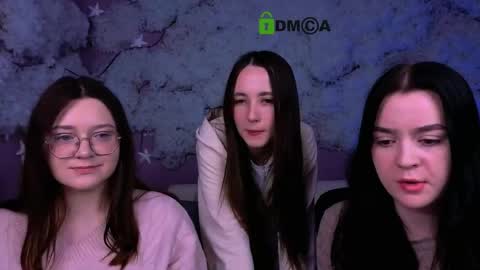 Snapshot of bella_dorn chatting on May 10, 7:19 pm Bella online show from May 10, 7:19 pm