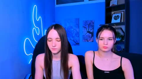 Snapshot of bella_dorn chatting on July 2, 7:20 pm Bella online show from July 2, 7:20 pm