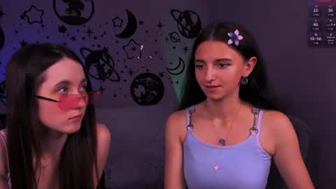 Snapshot of bella_dorn chatting on July 9, 3:38 pm Bella online show from July 9, 3:38 pm