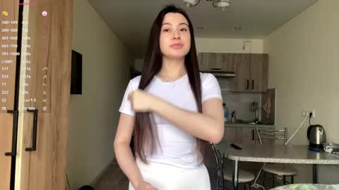 Snapshot of bella_gasp chatting on April 14, 5:13 am Jane online show from April 14, 5:13 am