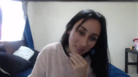 bella_luna34 online show from March 12, 8:26 pm