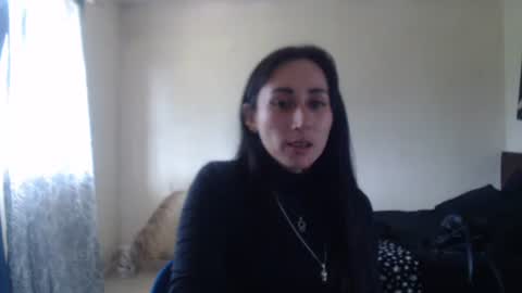 bella_luna34 online show from May 12, 3:31 pm
