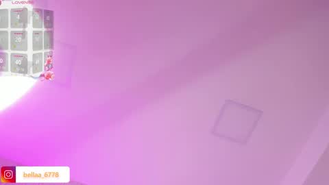 Snapshot of bella_luvs chatting on February 21, 7:37 pm Bella online show from February 21, 7:37 pm