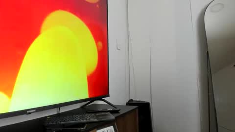 Snapshot of bella_rossinii_ chatting on May 12, 1:36 am Bella Rossini online show from May 12, 1:36 am