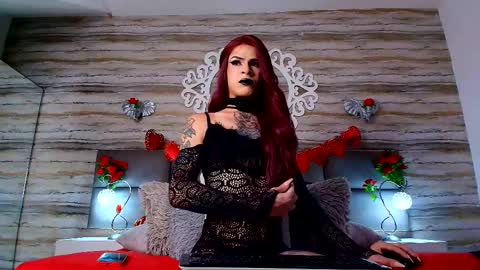 Snapshot of bella_salvatore chatting on February 16, 10:21 pm     online show from February 16, 10:21 pm