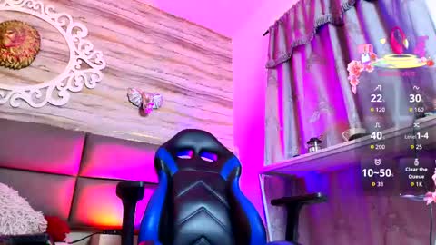 Snapshot of bella_salvatore chatting on September 26, 4:44 pm     online show from September 26, 4:44 pm