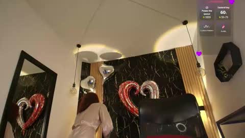 Snapshot of bella_salvatore chatting on February 17, 9:10 pm online show from February 17, 9:10 pm