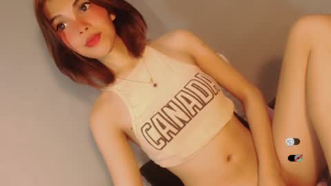 Bella online show from December 9, 1:18 am