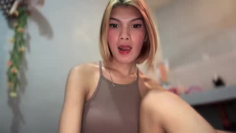 Bella online show from February 24, 4:49 am