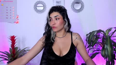 Bella online show from January 11, 10:51 pm