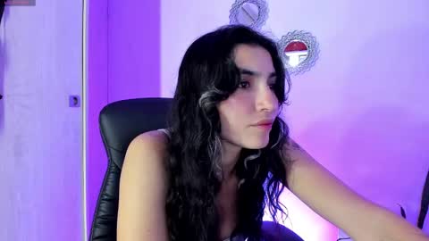 Bella online show from October 8, 2:09 am