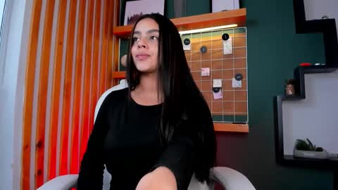 BELLA online show from October 14, 8:42 pm