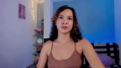 Snapshot of bellabeth_ chatting on January 15, 4:57 am Betsy online show from January 15, 4:57 am