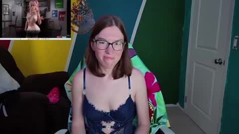 Snapshot of bellablake96 chatting on May 27, 5:43 pm BellaBlake96 online show from May 27, 5:43 pm