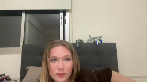 Bella Bloom online show from May 26, 5:53 pm