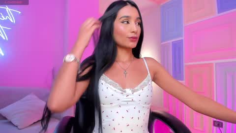  Bella C  online show from February 8, 4:03 am