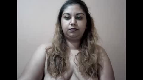 Snapshot of bellachow10 chatting on October 13, 9:42 am bellachow10 online show from October 13, 9:42 am