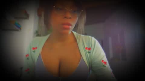 Bellah online show from February 12, 8:09 am