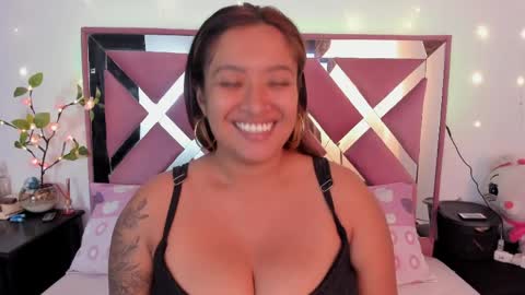 bellalumi online show from May 2, 3:55 am