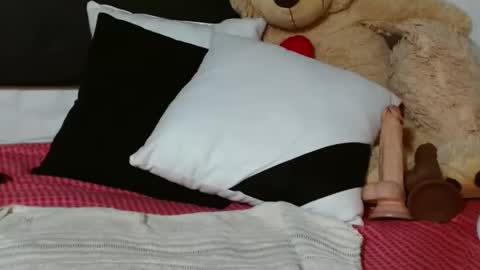 Snapshot of bellamy_sweet chatting on January 12, 9:51 am bellamy online show from January 12, 9:51 am