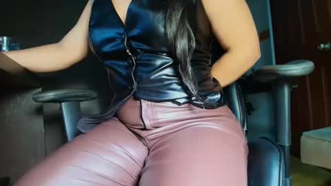 Camille  online show from December 4, 10:51 pm